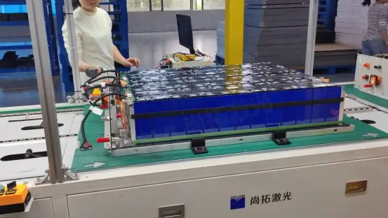 Kasus perusahaan terbaru tentang Peningkatan cerdas dan manufaktur yang efisien dari lini produksi baterai lithium!